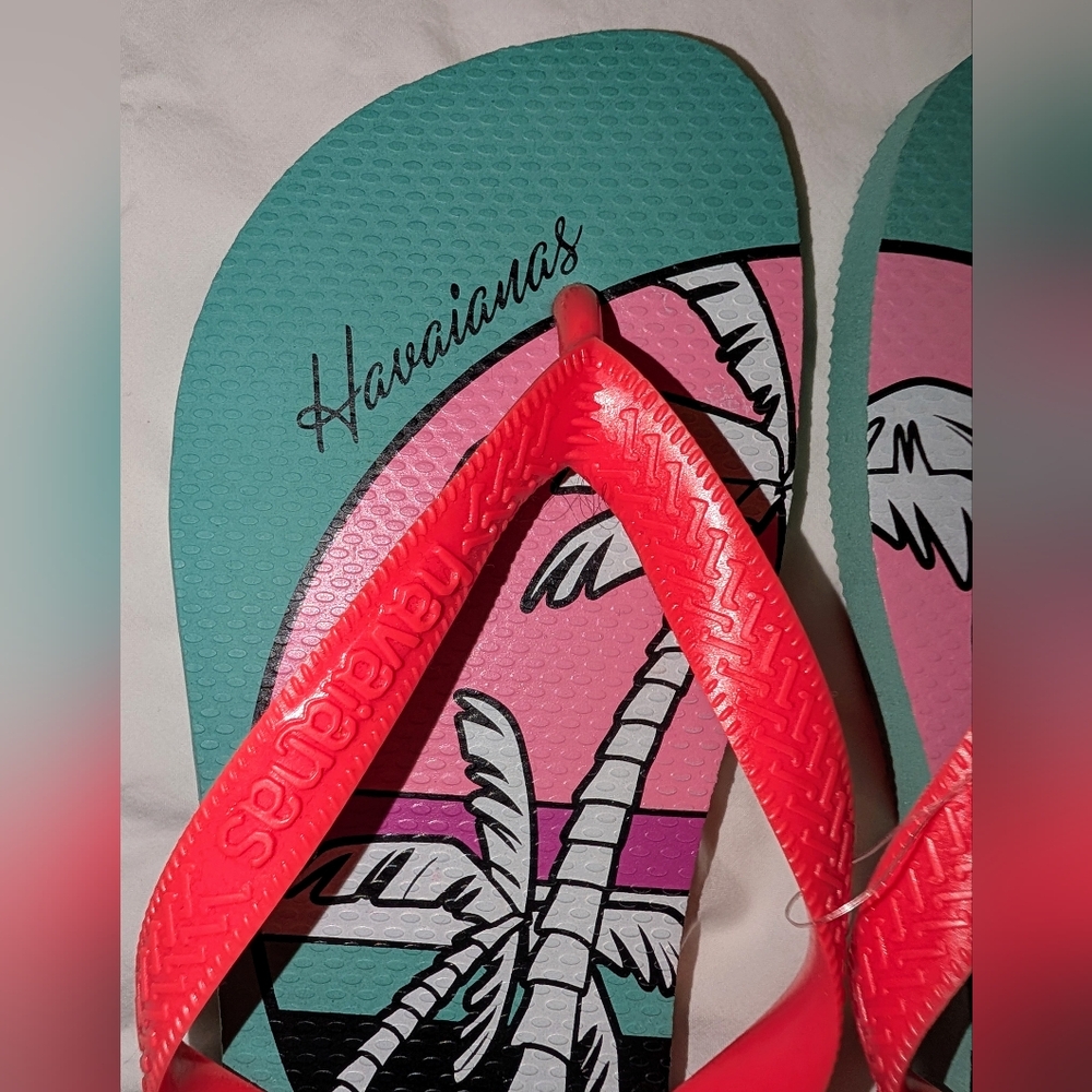New Never Used - Havaianas flip flops - US 9/10 - Picture 3 of 7